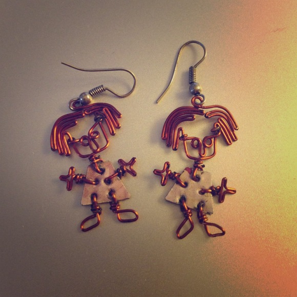 Earrings made of recycled cans and copper wire