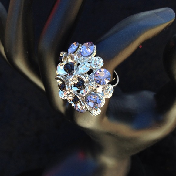 Sliver/Crystal rhinestones