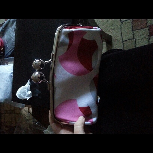 New never used make up bag - Picture 2 of 3