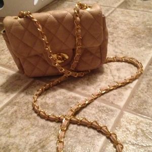 Small crossbody beige