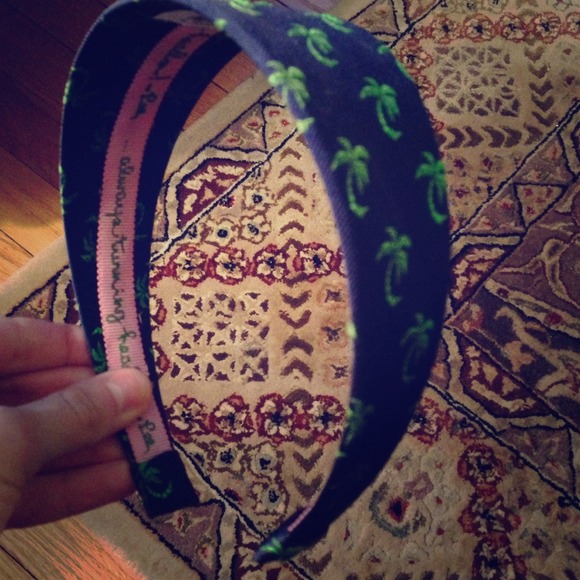 Never worn Lily Pulitzer headband!