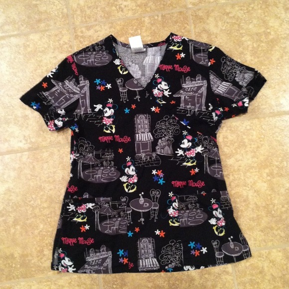 ❌BUNDLED AND SOLD❌Disney Mini Mouse scrub top