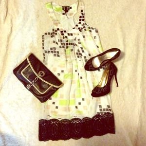 🚩SOLD in bundle ~ Poleci dress with lace detail