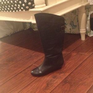 Steve Madden black boots