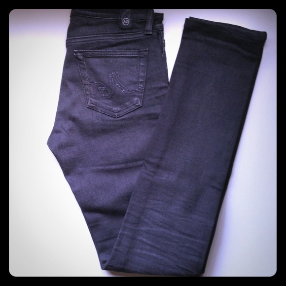 !!! SOLD IN A BUNDLE !!! Authentic AG Denim