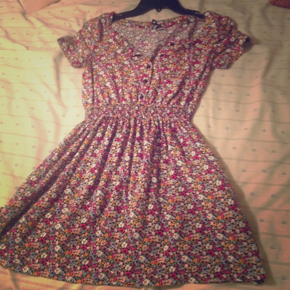 Short sleeve flower dress