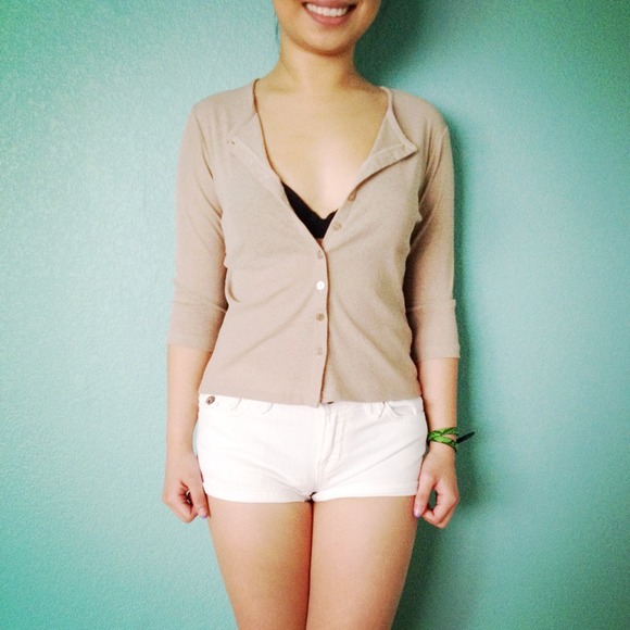 Nude sweater