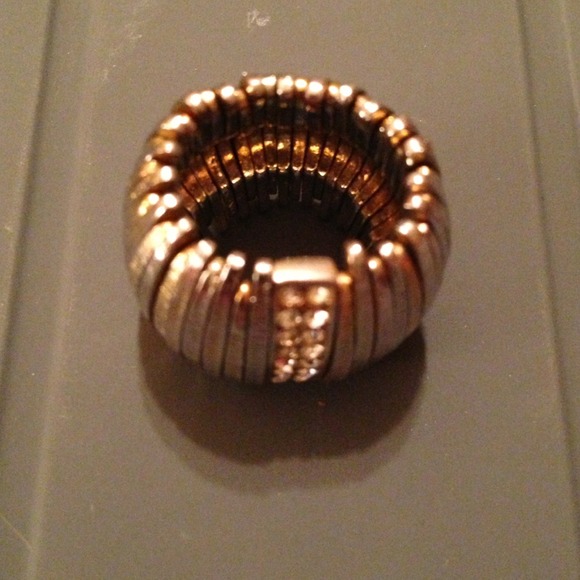 SOLD Gold ring! - Picture 2 of 2