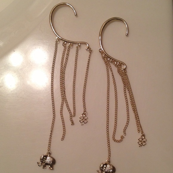 ✨Really cute ear cuff.✨