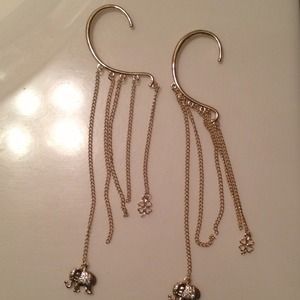 ✨Really cute ear cuff.✨