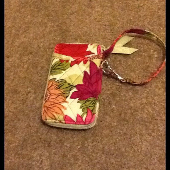 ❌SOLD❌ Vera Bradley wristlet