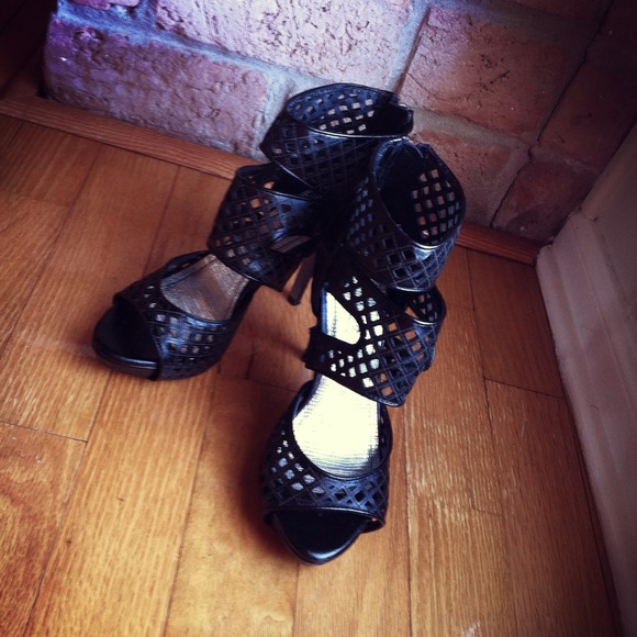 S O L D - Picture 2 of 4