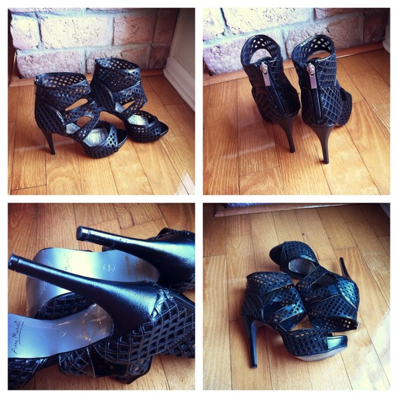 S O L D - Picture 4 of 4