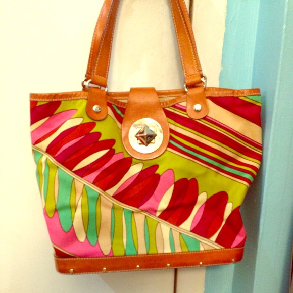 REDUCED!♠kate spade♠ tote for spring