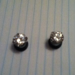 00g diamond plugs