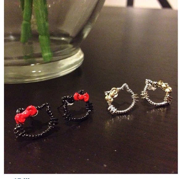 Hello Kitty Earrings