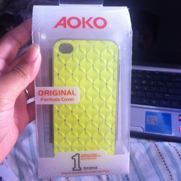 ❌SOLD❌Yellow Diamond IPhone 4/4s Case