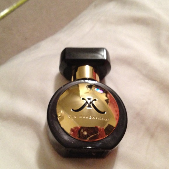 📌SOLD📌KK Kim Kardashian perfume full