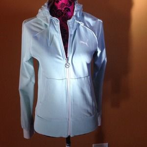 PUMA TURQUOISE HOODIE JACKET SMALL