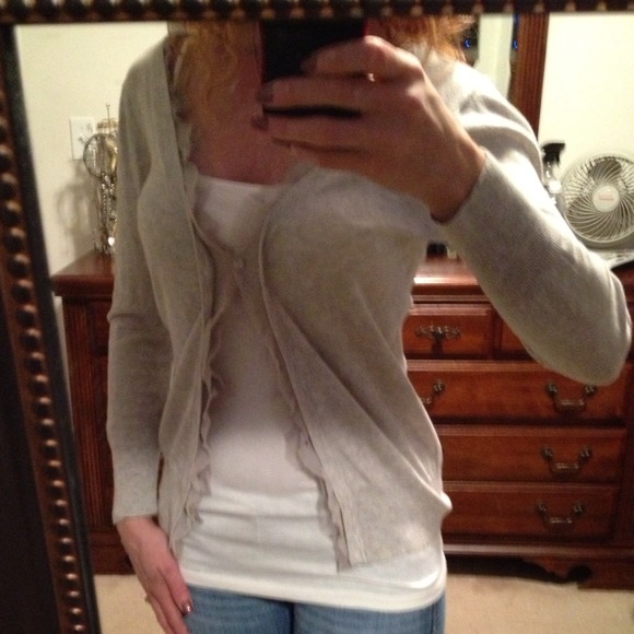 🚫🚫🚫BUNDLED🚫🚫🚫J. crew grey sweater - Picture 2 of 4