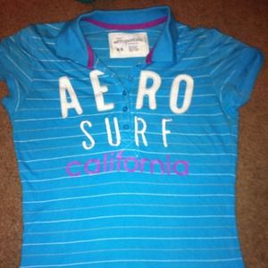 A Aeropostale women's polo
