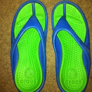 Flip flop crocs