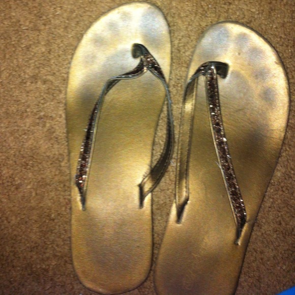 old navy flip flops women