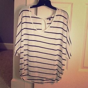 Express Stripped Shirt .