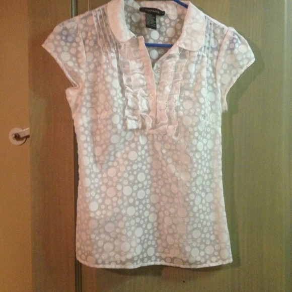 White dress shirt