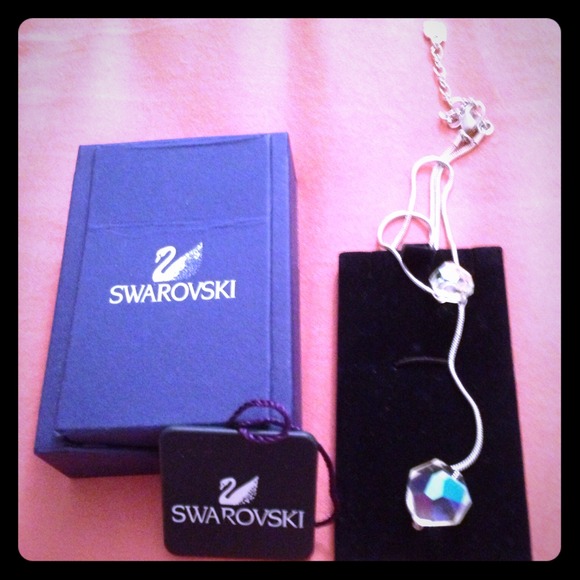 Swarovski crystal necklace - Picture 1 of 4