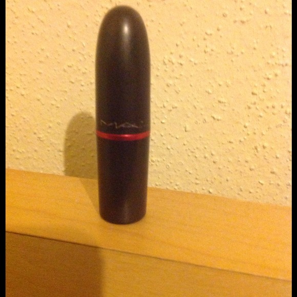 SOLD- Mac Lipstick- MATTE VIVA GLAM 1 - Picture 2 of 3
