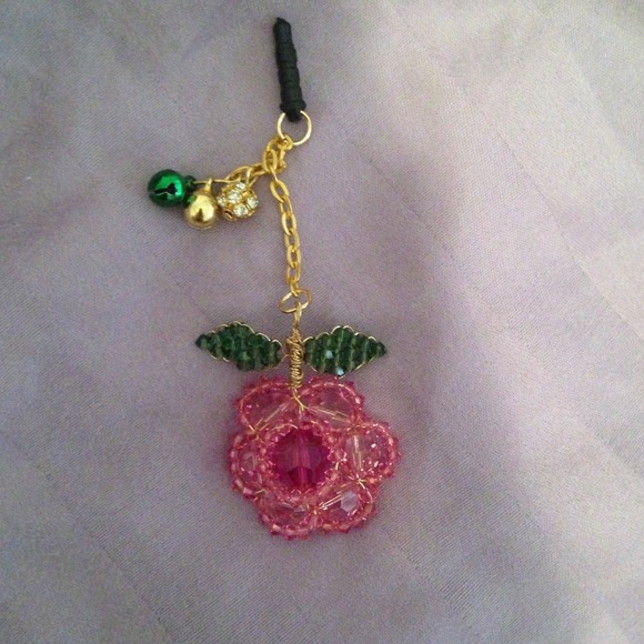 ⬇Just reduced💜Dust plug