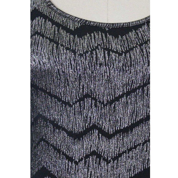 Metallic  shines zig zag dress. - Picture 4 of 4