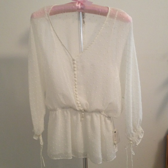 Robbi & Nikki dot Blouse size XS NWT