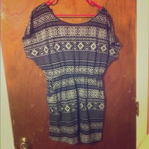 Black and white tribal dress RESERVED✨✨✨✨