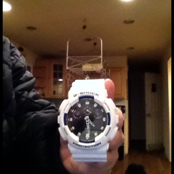 Only used once g-shock watch excellent condition