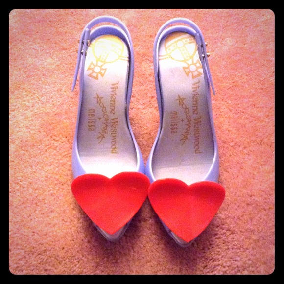 Jelly pumps with heart