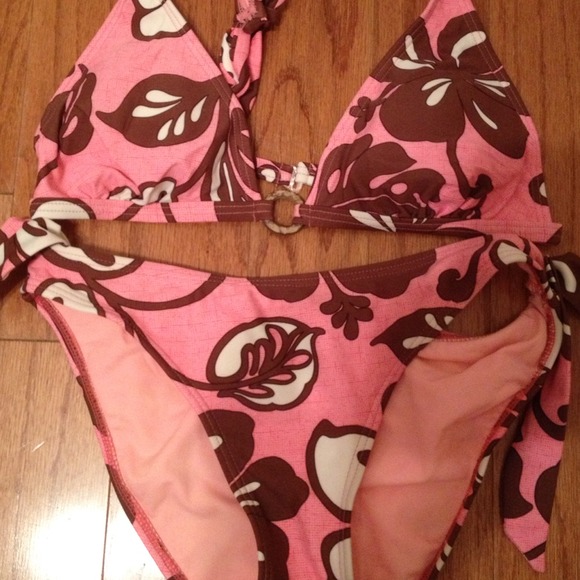 Swim suit