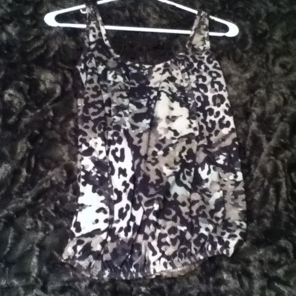Camo like print tank top