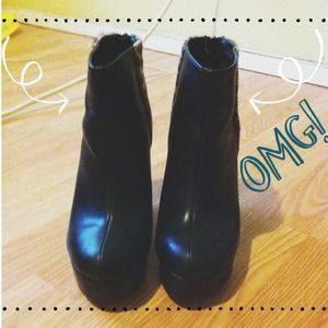 ✨SALEEE✨Platform wedge boots