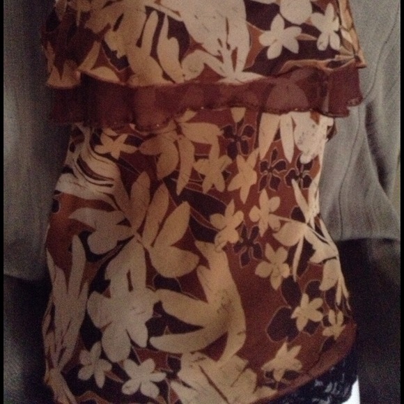 REDUCED Pretty brown floral tank top sheer ruffles - Picture 2 of 4