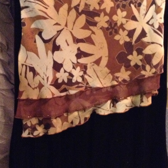 REDUCED Pretty brown floral tank top sheer ruffles - Picture 3 of 4