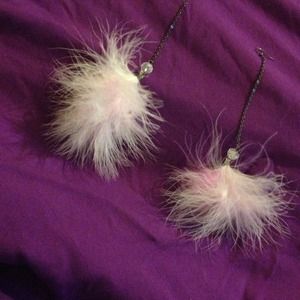 Forever 21 feather earrings