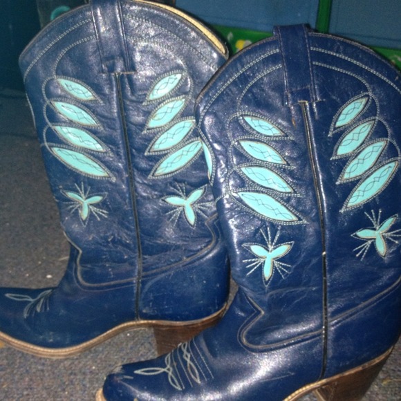 Sassoon size 8 boots