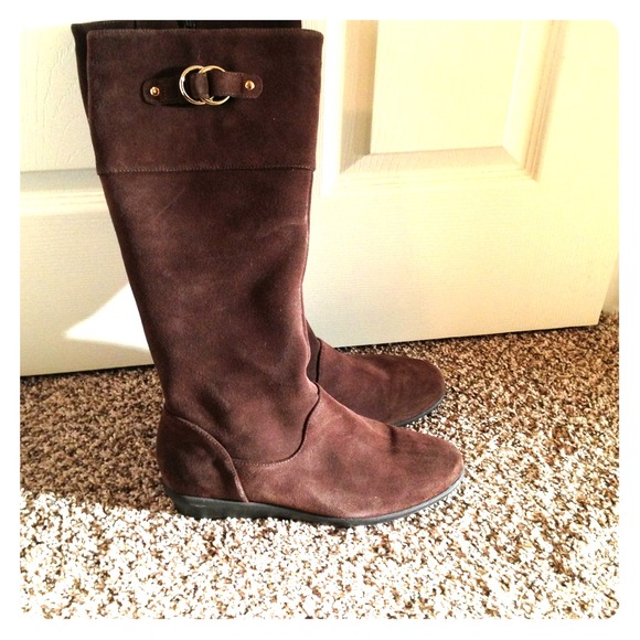 ✨🌟SOLD🌟✨Lightly used Cole Haan boots!!