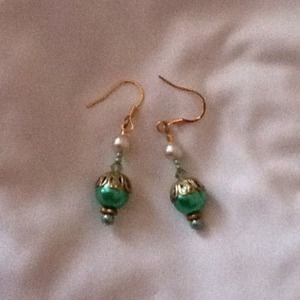 Handmade Earrings--teal & gold with pearl