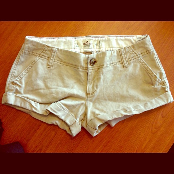 Hollister Khaki Shorts size 1