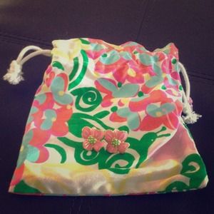 Lilly Pulitzer Flower Earrings Like New