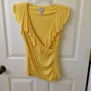 SOLD Cache yellow top