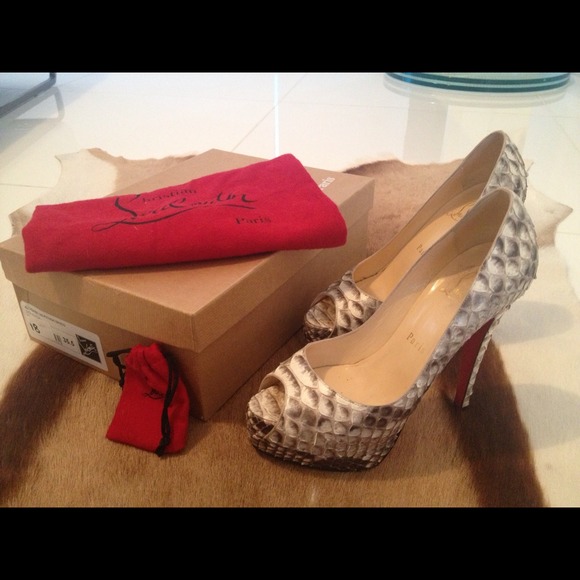 🚫SOLD 🚫Christian Louboutin Python Alta